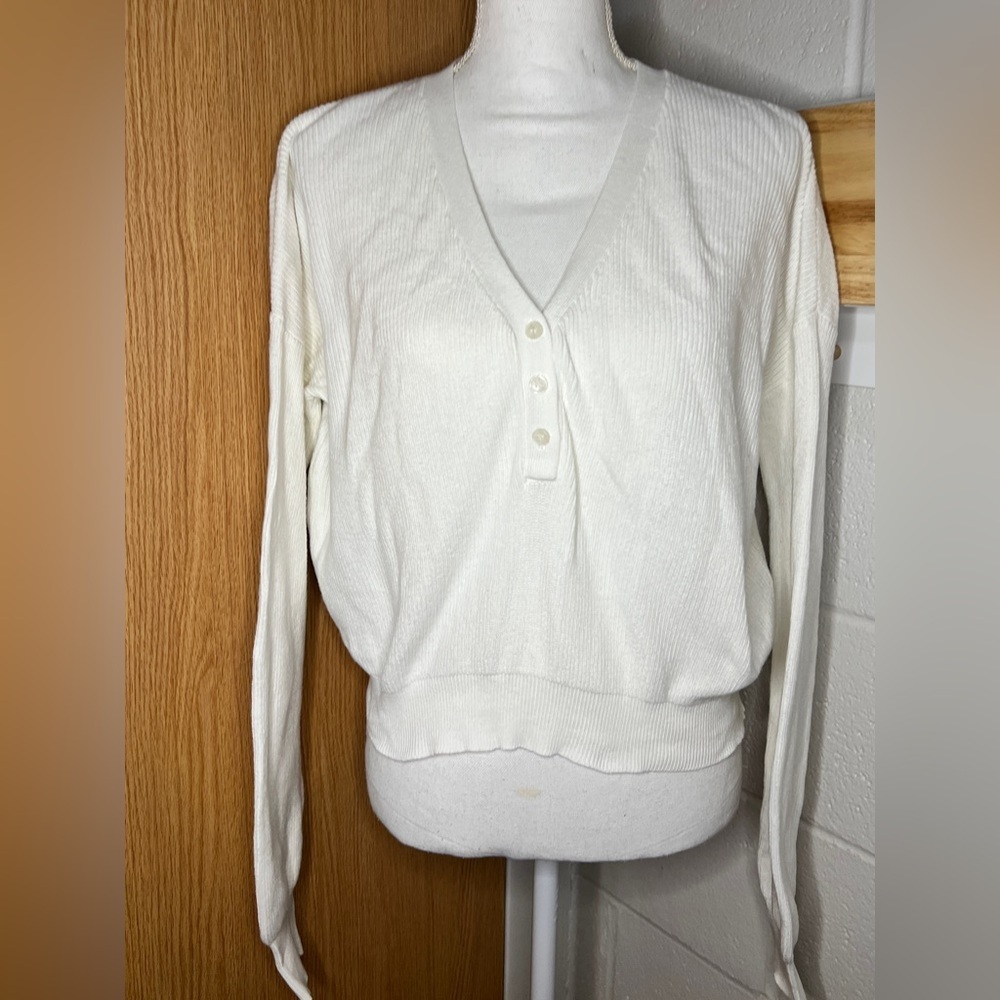 John + Jenn white ribbed long sleeve sweater M